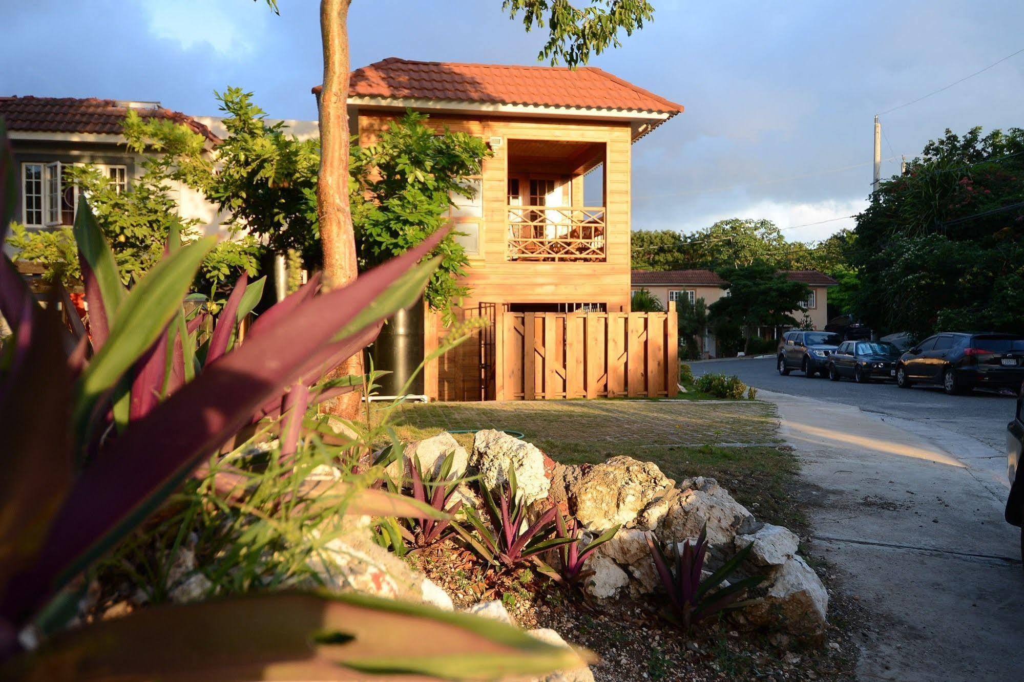 The Cabin At Long Mountain Country Club Kingston Exterior foto